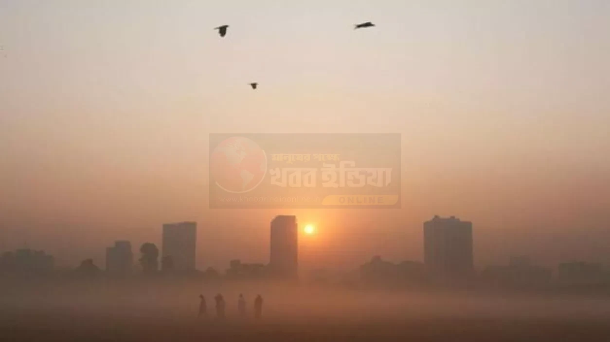 Kolkata winter morning with low temperature and fog
