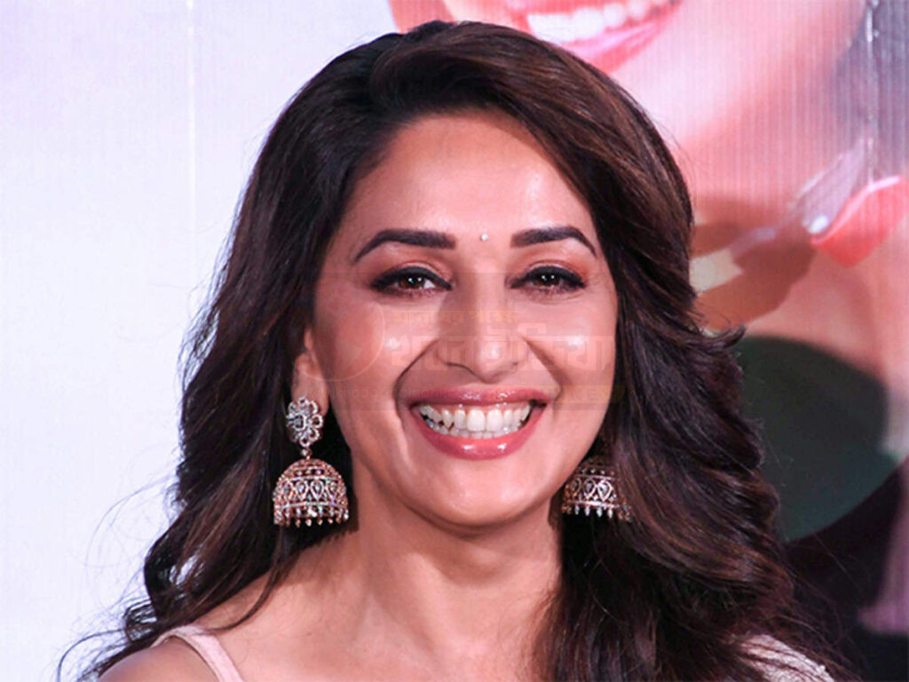 madhuri-dixit-bollywood-personality-statement