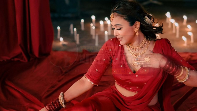 Churi Cham Cham Song Look – Rukaiya Jahan Chomok