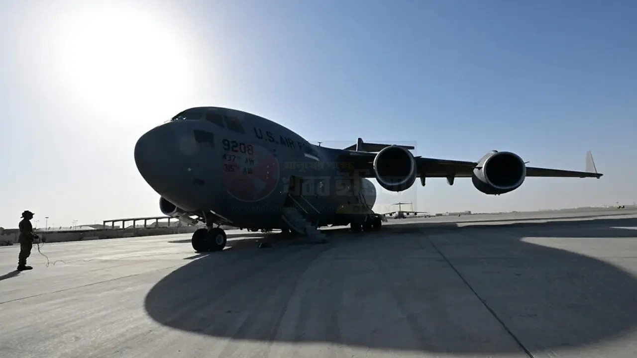 Al Udeid Air Base in Qatar with US military aircraft
